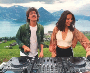 Animated GIF made with Gickr