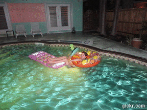 Animated GIF made with Gickr
